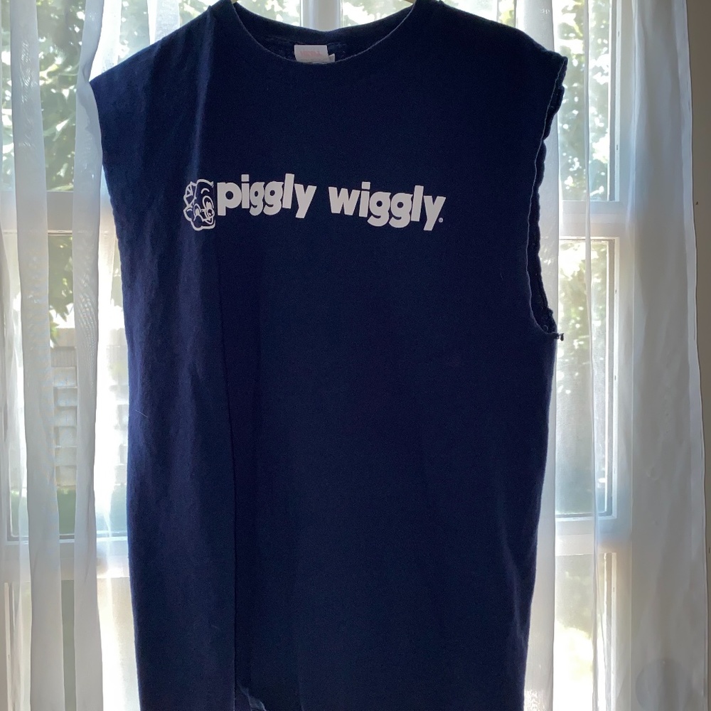 Piggly Wiggly Muscle T